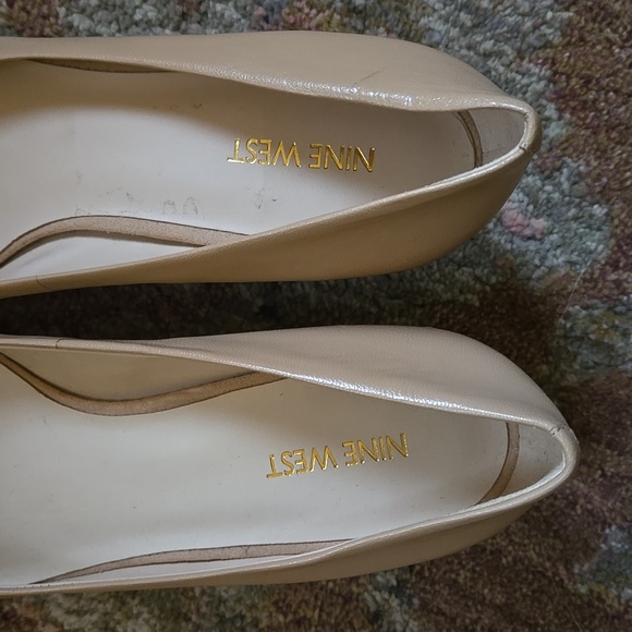 Nine West Nude Kitten Heels Size 9 - Picture 3 of 4